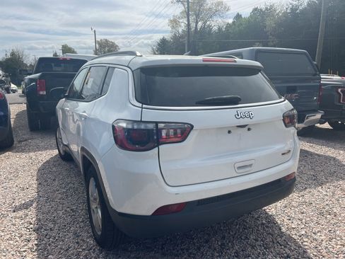 Used 2022 Jeep Compass Latitude w/ Sun and Sound Group image 11