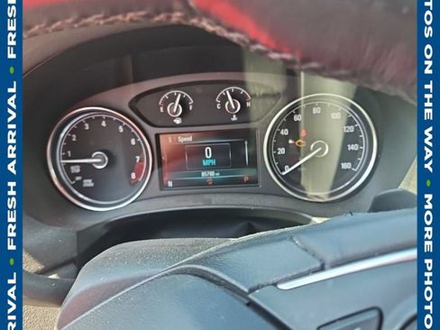 Used 2019 Buick Enclave Premium w/ Experience Buick Package FWD image 1