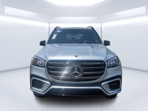 Certified 2025 Mercedes-Benz GLS 450 4MATIC w/ AMG Line Exterior image 8
