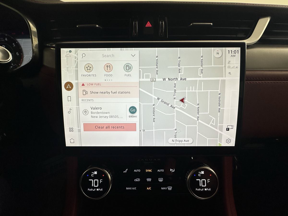 Used 2021 Jaguar F-PACE R-Dynamic S AWD/4WD image 37