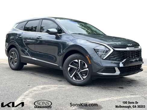 New 2025 Kia Sportage LX image 1