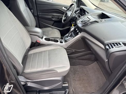 Used 2016 Ford Escape SE AWD/4WD image 12