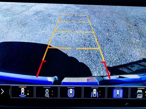 Used 2022 GMC Sierra 1500 AT4 w/ AT4 Premium Package image 14