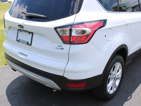 Used 2018 Ford Escape SE AWD/4WD image 5
