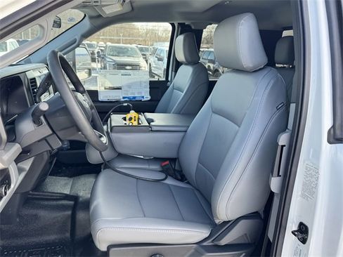 New 2025 Ford F550 4x4 SuperCab Super Duty image 19