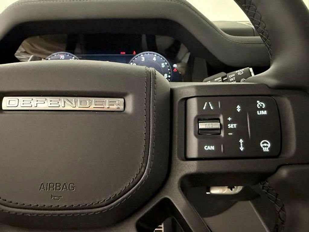 New 2026 Land Rover Defender 110 V8 AWD/4WD image 21
