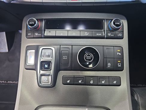 Used 2022 Hyundai Palisade Calligraphy FWD image 24