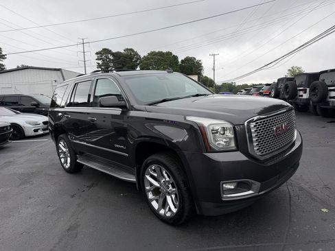 Used 2015 GMC Yukon Denali w/ Open Road Package AWD/4WD image 3