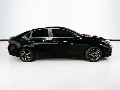 Used 2023 Kia Forte LXS FWD image 8
