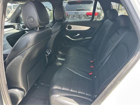 Used 2022 Mercedes-Benz GLC 300 image 10