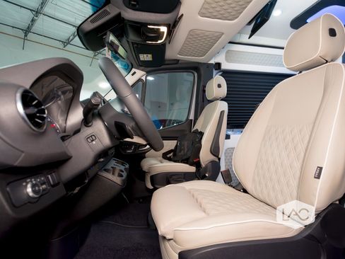 Used 2026 Mercedes-Benz Sprinter 3500 image 25