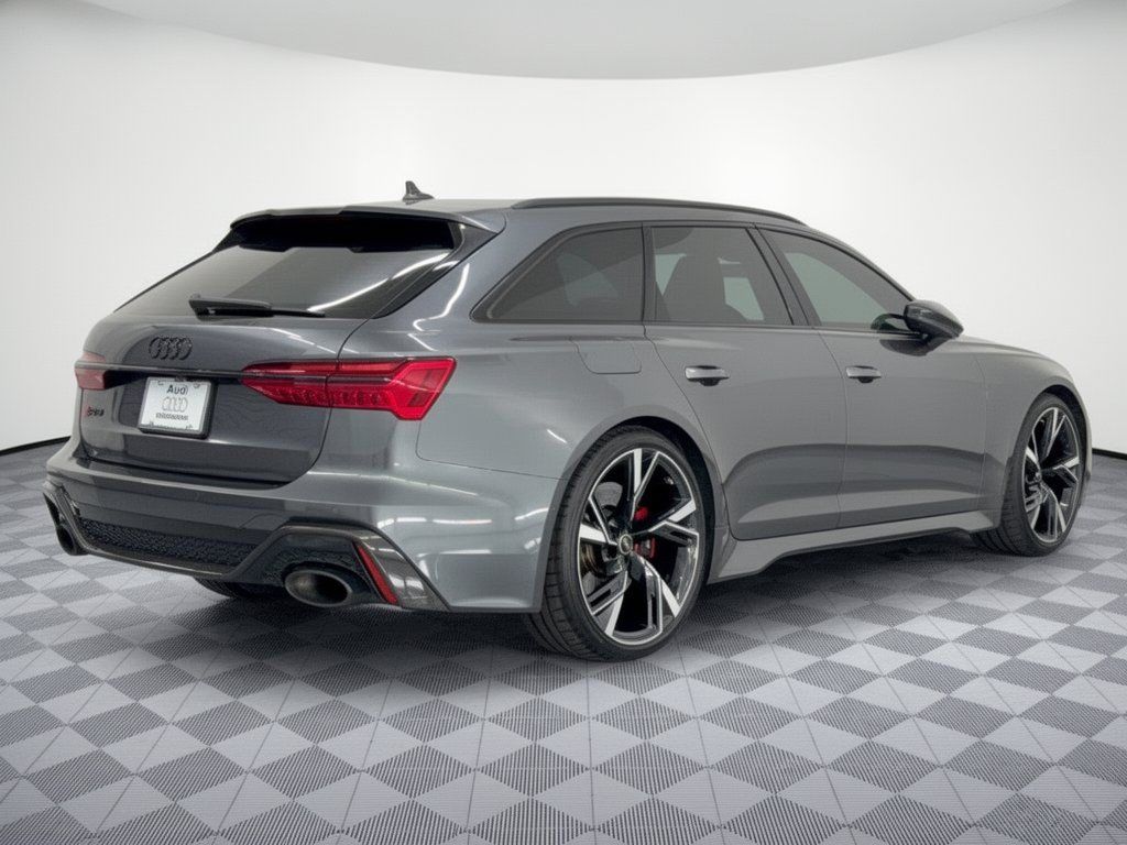 Used 2022 Audi RS 6 AWD/4WD image 9