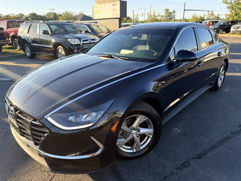 Used 2023 Hyundai Sonata SE FWD image 3