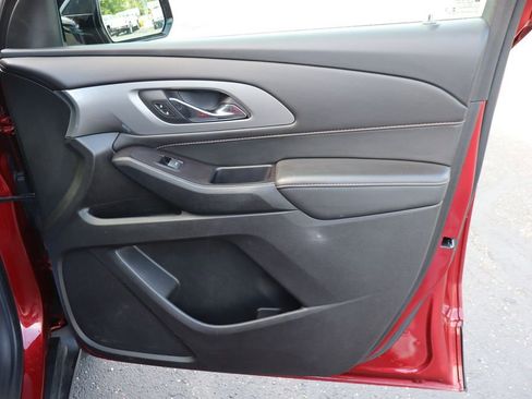 Used 2020 Chevrolet Traverse LT FWD image 29