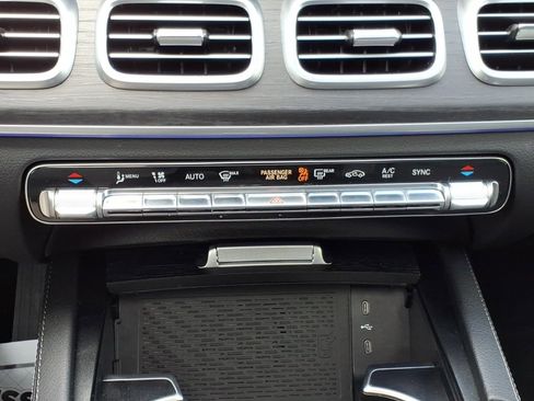Certified 2025 Mercedes-Benz GLS 450 4MATIC image 20