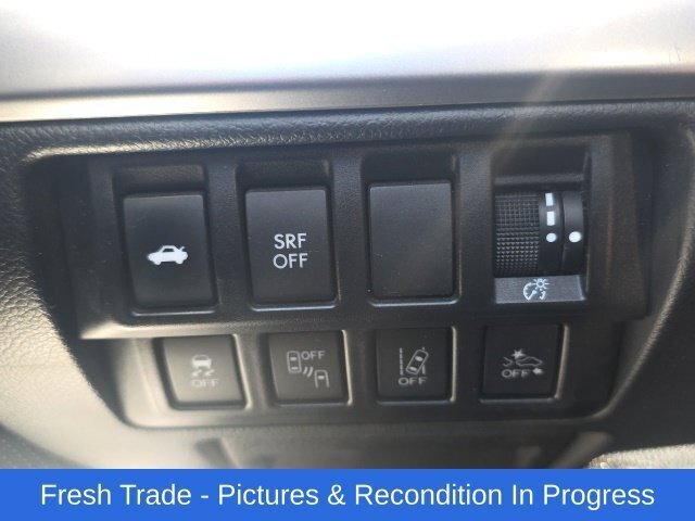 Used 2017 Subaru Legacy 2.5i Limited AWD/4WD image 16