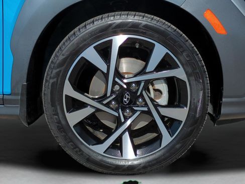 Certified 2022 Hyundai Kona Limited w/ Cargo Package image 9