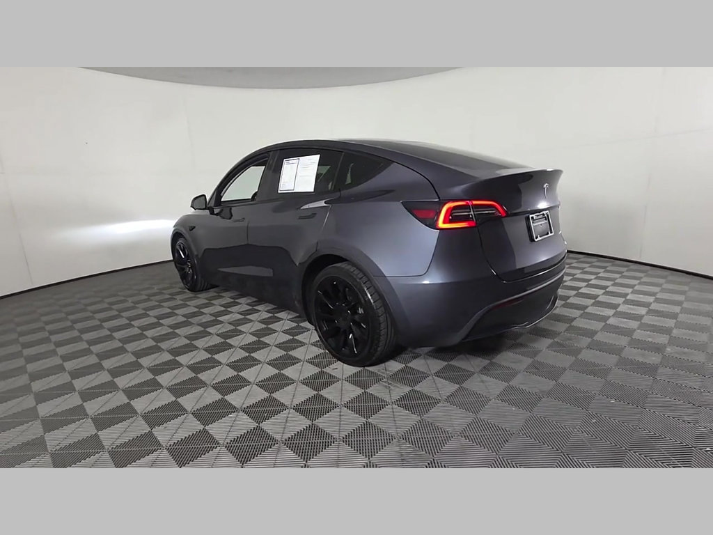 Used 2023 Tesla Model Y AWD image 46