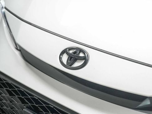 Certified 2024 Toyota Corolla SE w/ SE Premium Package FWD image 9