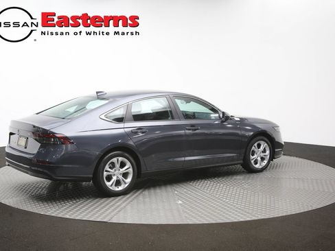 Used 2025 Honda Accord LX image 39