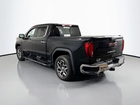 Used 2022 GMC Sierra 1500 SLT w/ SLT Premium Plus Package image 5