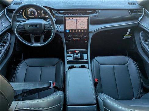 New 2025 Jeep Grand Cherokee L Limited w/ Black Appearance Package image 15