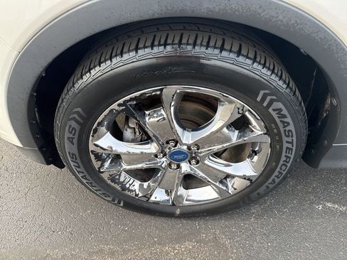 Used 2013 Ford Escape SEL image 21