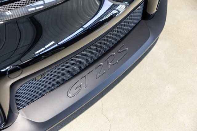 Used 2019 Porsche 911 GT2 RS w/ Weissach Package RWD image 11