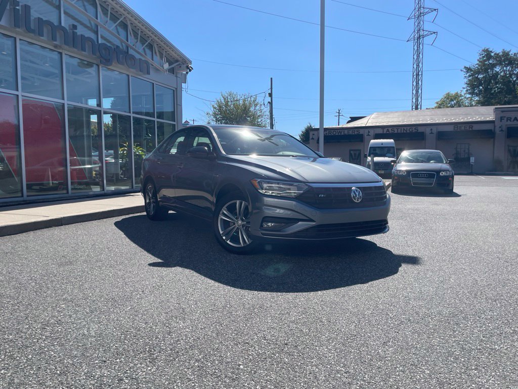 Used 2019 Volkswagen Jetta R-Line w/ R-Line Cold Weather Package FWD image 14