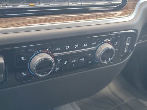 Used 2025 Chevrolet Silverado 1500 RST w/ Dark Appearance Package image 28