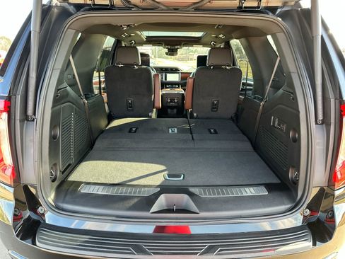 Used 2023 GMC Yukon Denali Ultimate image 26