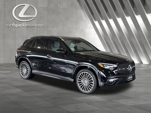 Used 2025 Mercedes-Benz GLC 300 image 5