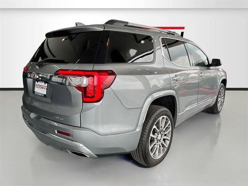 Used 2023 GMC Acadia Denali w/ Denali Technology Package image 7