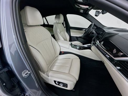 Used 2025 BMW X6 xDrive40i w/ Executive Package AWD/4WD image 29