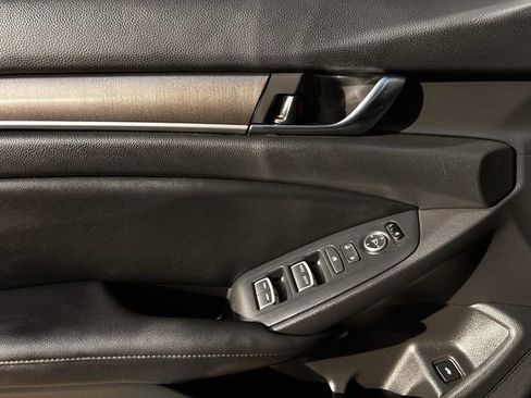 Used 2020 Honda Accord Hybrid image 28