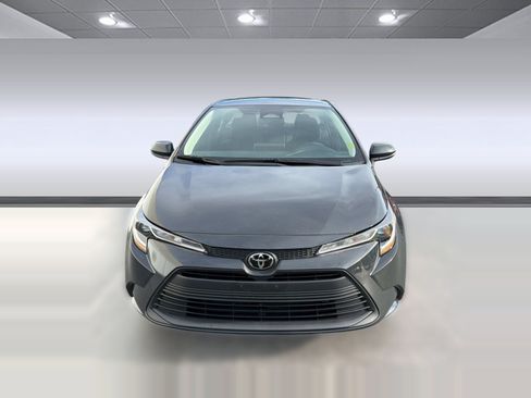 Used 2024 Toyota Corolla LE FWD image 6