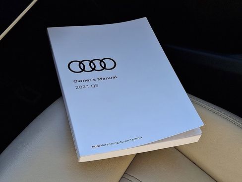 Used 2021 Audi Q5 e Premium Plus AWD/4WD image 28