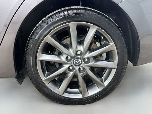 Used 2018 MAZDA MAZDA3 Touring image 35