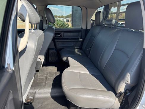 Used 2018 RAM 3500 Tradesman w/ Chrome Appearance Group image 14