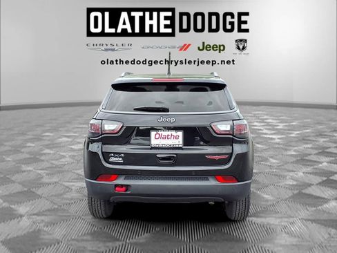 Certified 2022 Jeep Compass Trailhawk w/ Trailhawk Elite Group AWD/4WD image 28