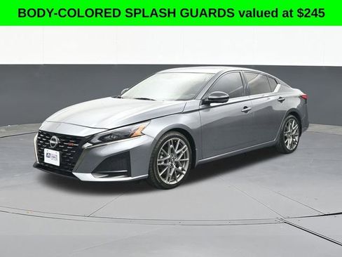 Used 2023 Nissan Altima 2.0 SR image 4