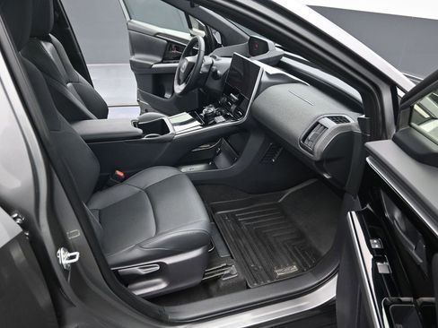 Used 2024 Toyota bZ4X Limited image 35