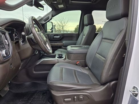 Used 2022 GMC Sierra 2500 Denali image 4