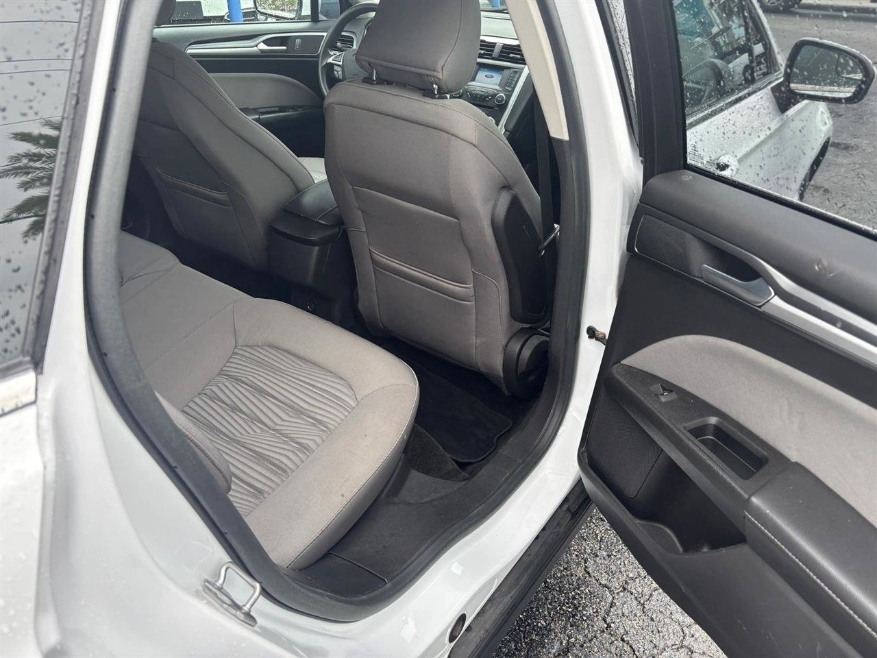 Used 2016 Ford Fusion S FWD image 12