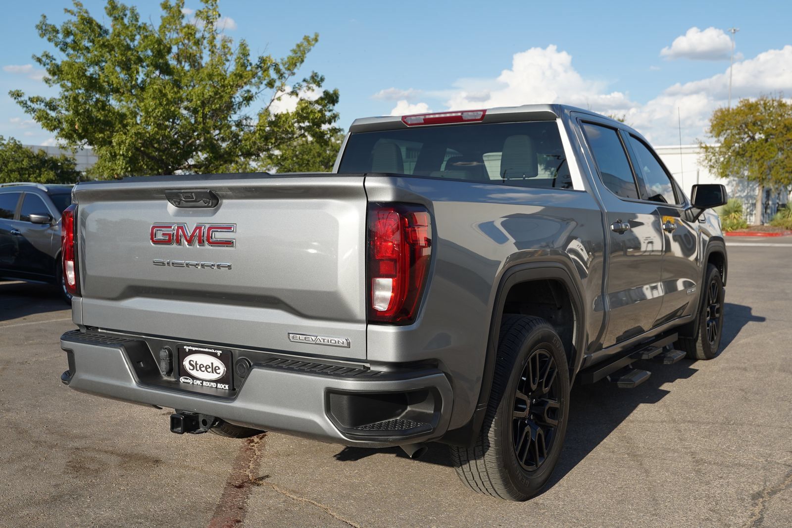 Used 2023 GMC Sierra 1500 Elevation RWD image 5