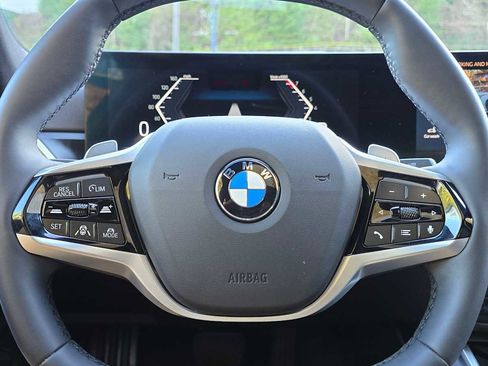 Used 2025 BMW 330i xDrive Sedan w/ M Sport Package image 27