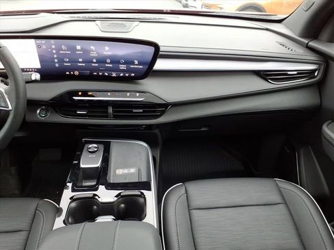 New 2026 Buick Enclave Sport Touring w/ Super Cruise Package image 19