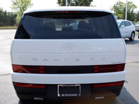 Used 2026 Hyundai Santa Fe SE AWD/4WD image 4