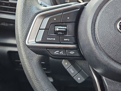 Used 2022 Subaru Crosstrek 2.0i image 18