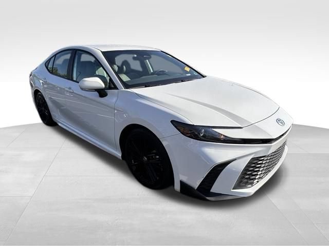 Used 2025 Toyota Camry SE w/ Convenience Package FWD image 11